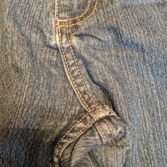 Jeans - Picture 2 of 3